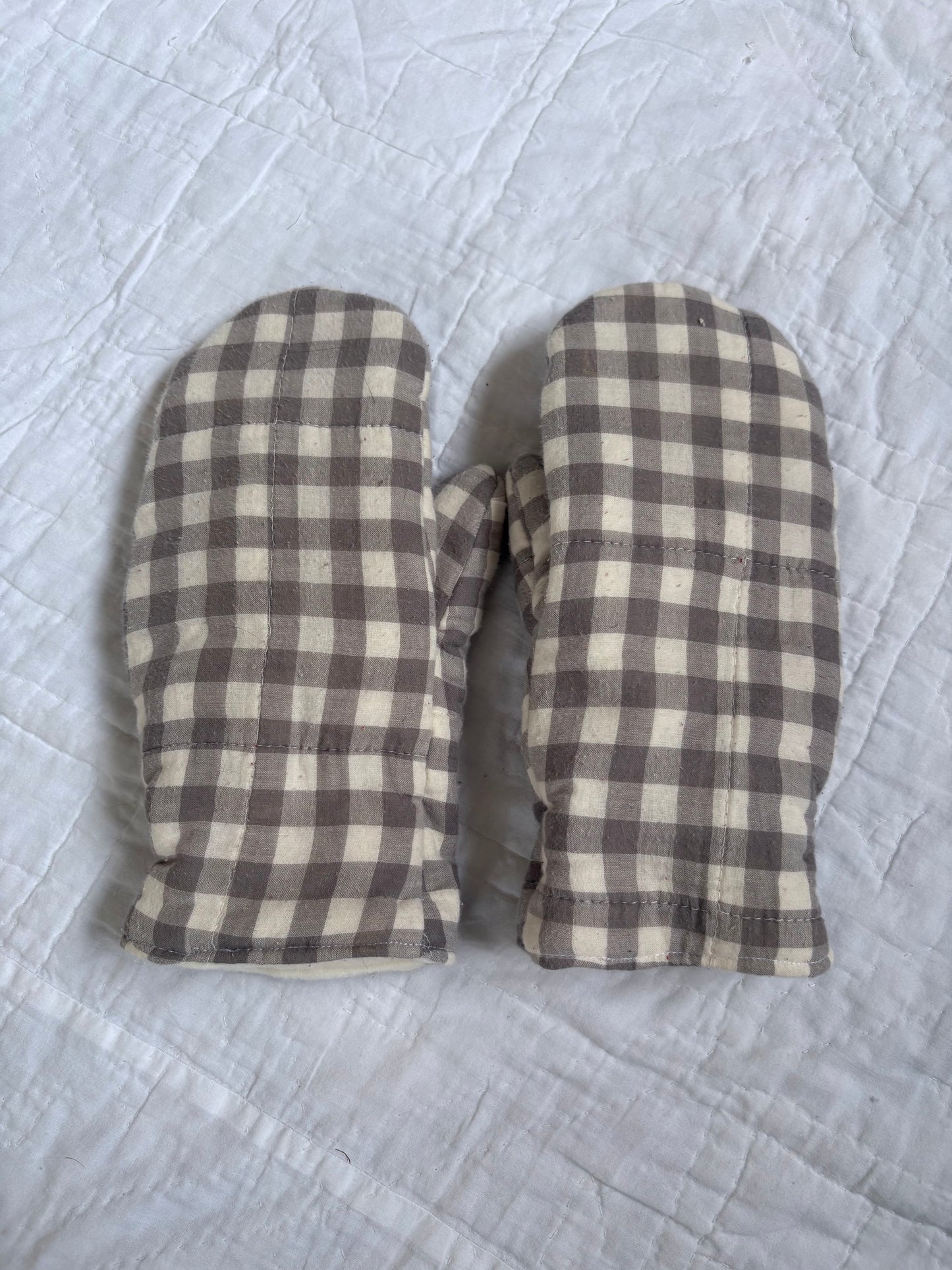 Gingham Mittens