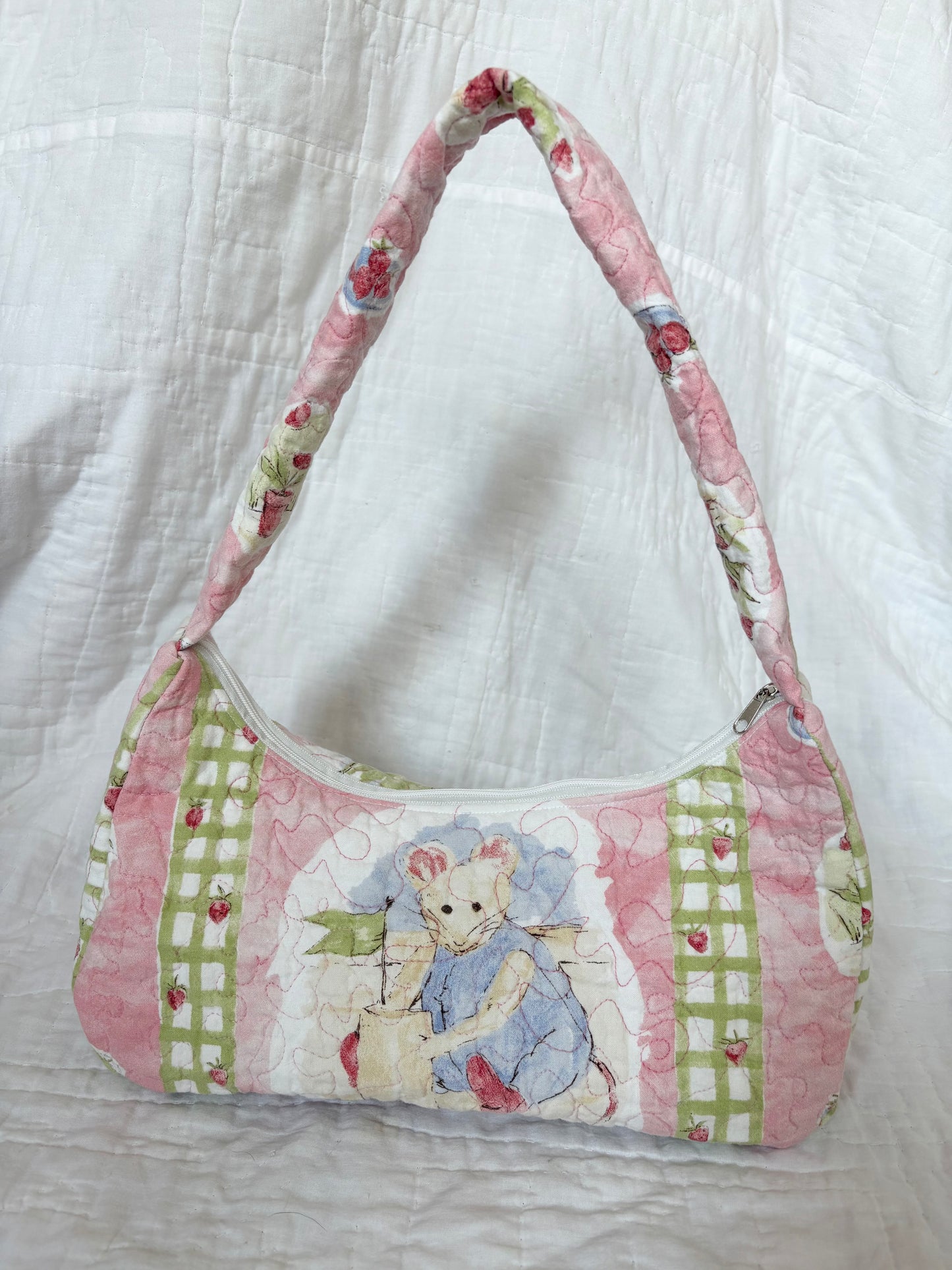 Mouse Medium Shoulder Bag