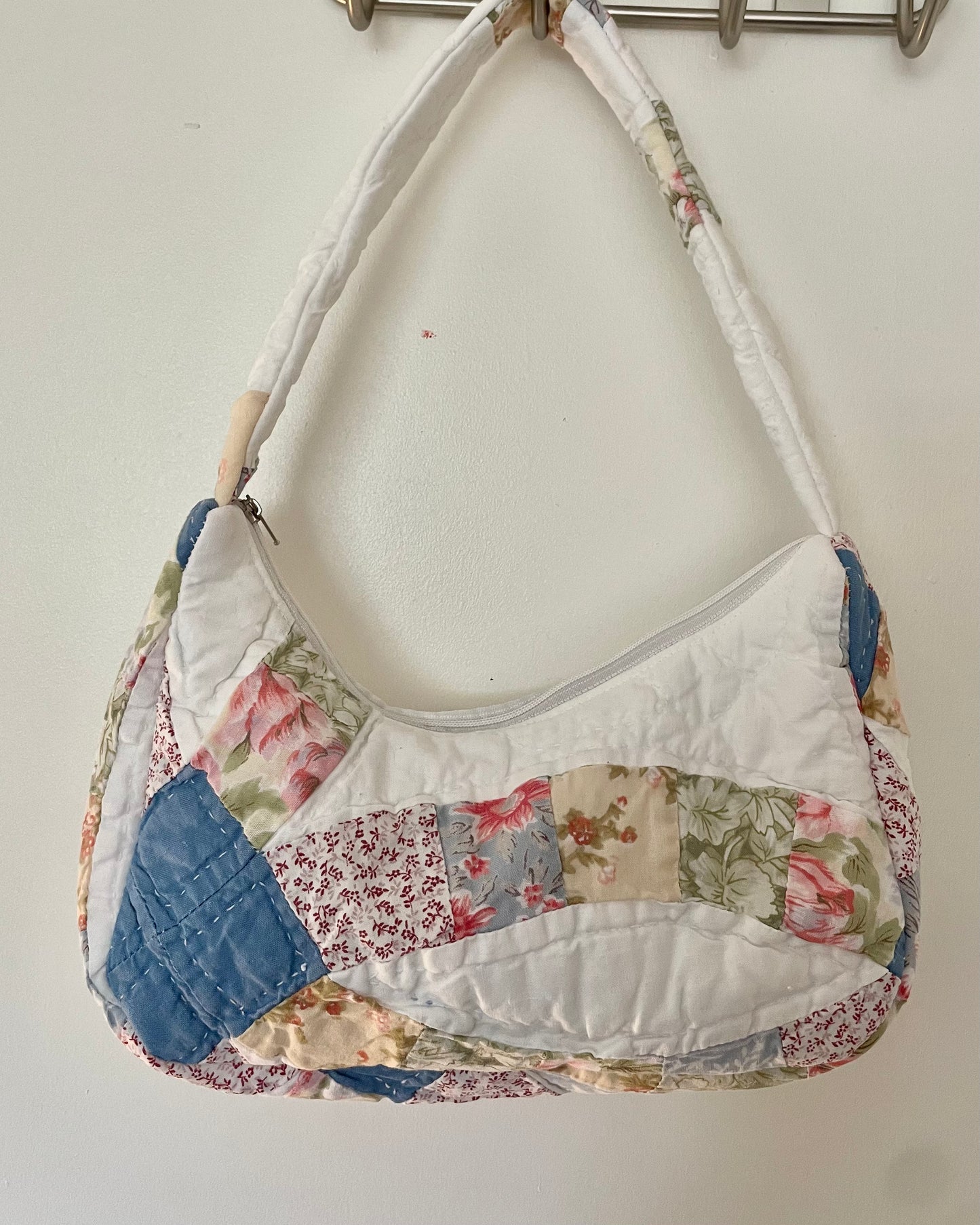 White Floral Shoulder Bag