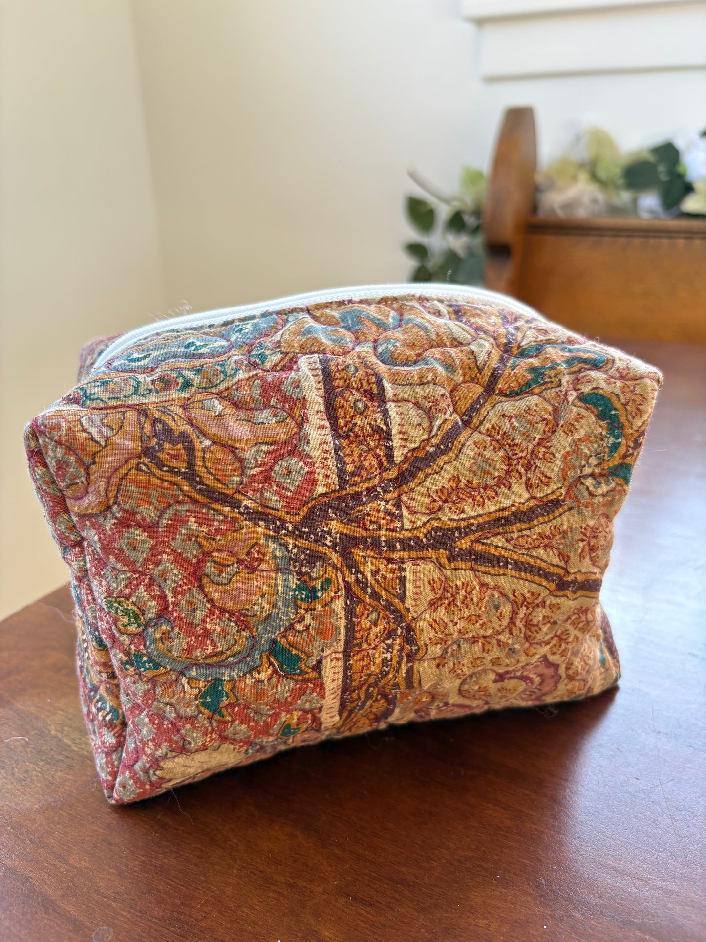 Boxy Pouch
