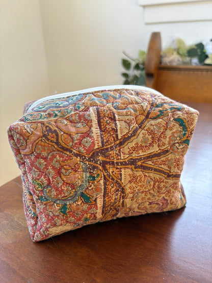 Boxy Pouch