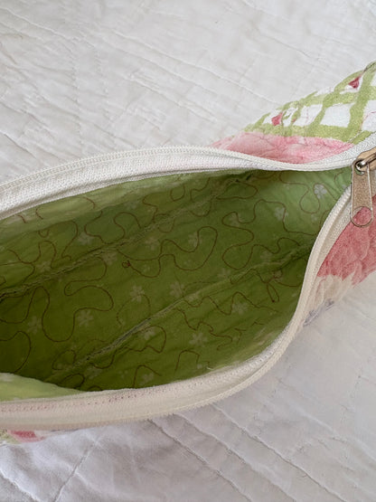 Mouse w inner tube Shoulder Bag