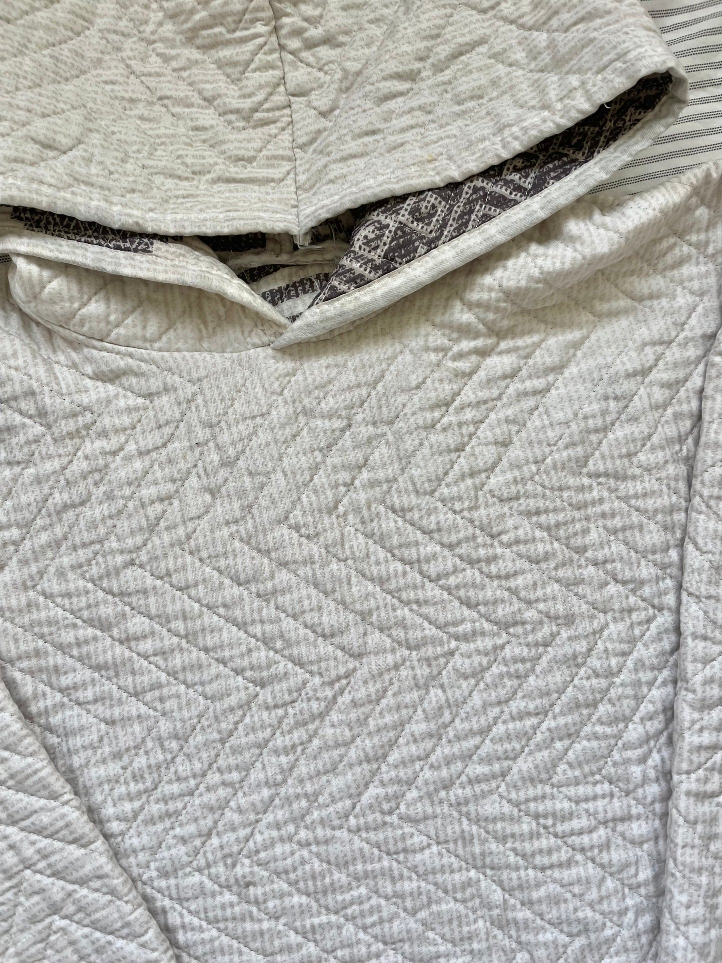 White Quilted Hoodie